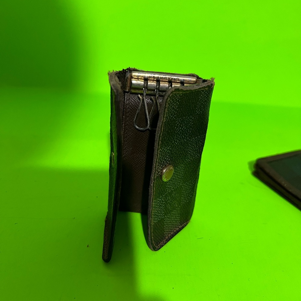 Louis Vuitton Black Leather Key & Card Holder - Picture 3 of 5